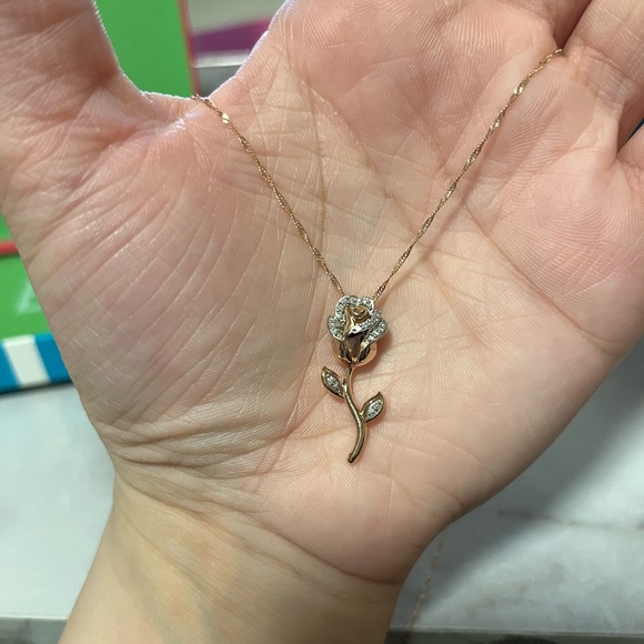 Enchanted Rose, Disney Fine Jewelry Womens 1/10 CT. T.W. Genuine White Diamond - Picture 2 of 5